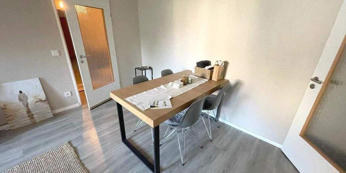 Etagenwohnung Nürnberg Schniegling - 2 Zimmer, 54 m&sup2;, 195.000&euro; | Angebot:25226867
