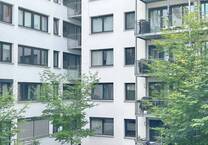 ***BEE HAPPY***GEPFLEGTE 1 Zimmer Wohnung MIT EINBAUKÜCHE UND PARKPLATZ