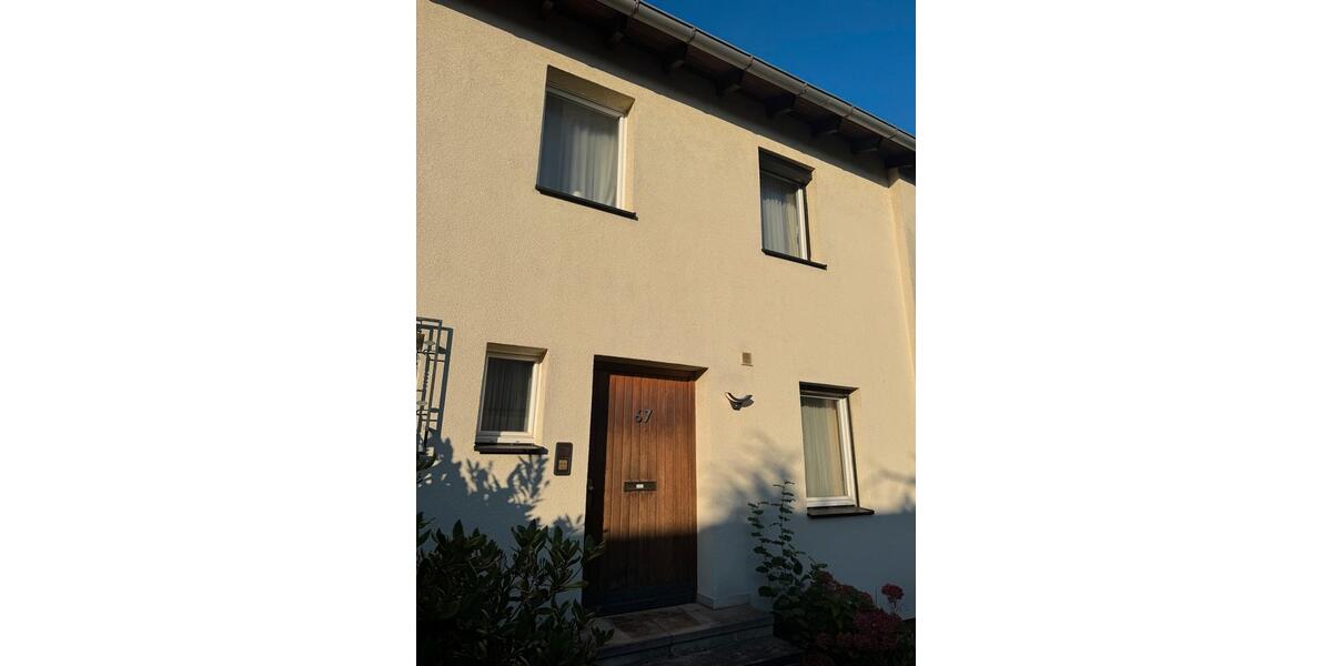 Reihenhaus Nürnberg Zerzabelshof - 5 Zimmer, 144 m&sup2;, 730.000&euro; | Angebot:25251395