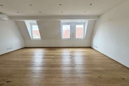 Wohnung Nürnberg Eberhardshof - 2 Zimmer, 70 m&sup2;, 1.100&euro; | Angebot:25877752
