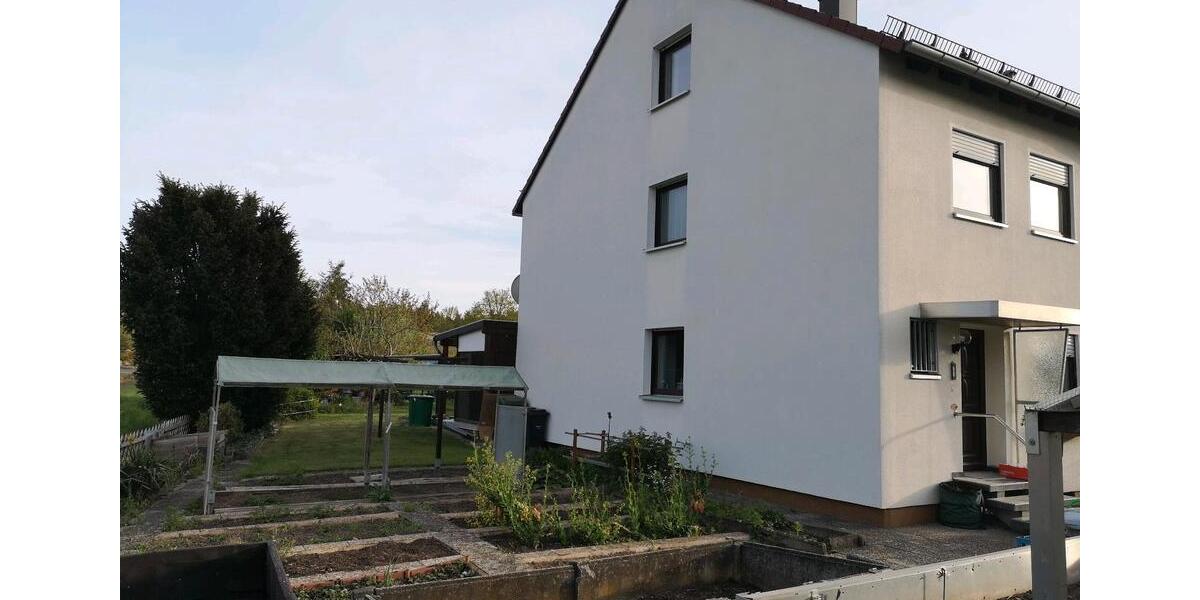 Reihenhaus Schwabach - 4 Zimmer, 100 m&sup2;, 1.700&euro; | Angebot:26432109