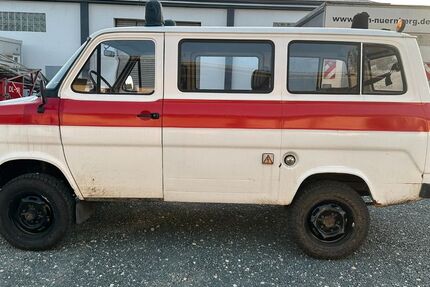 Ford Transit 89.000 km 8.900 &euro; Postbauer Heng 92353