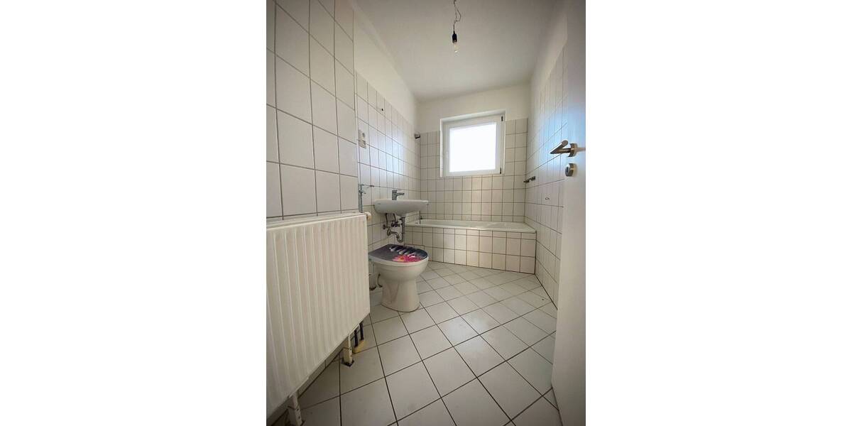 Etagenwohnung Nürnberg Großreuth h d Veste - 4 Zimmer, 109 m&sup2;, 1.100&euro; | Angebot:26203712