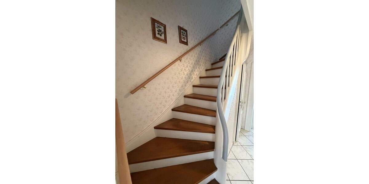 N-Zabo Viatistrasse vom Eigentümer RMH in Top-Lage 4 zimmer