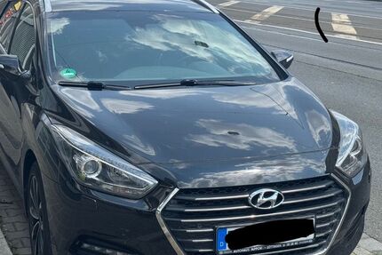 Hyundai i40 238.000 km 4.200 &euro; Nürnberg 90552