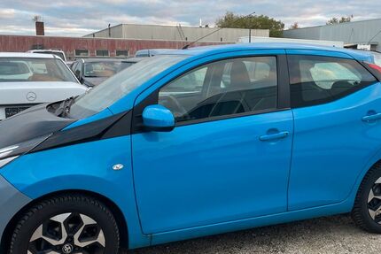 Toyota Aygo (X) 52.000 km 9.500 € Nürnberg 90427