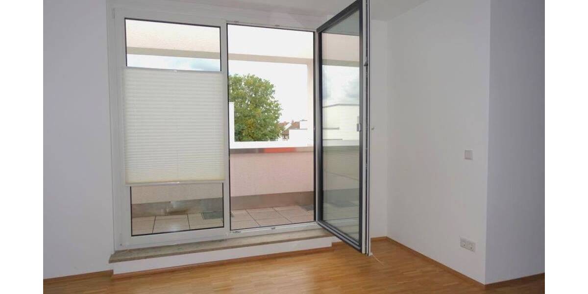 Etagenwohnung Nürnberg Großreuth b Schweinau - 3 Zimmer, 100 m&sup2;, 1.410&euro; | Angebot:26853031
