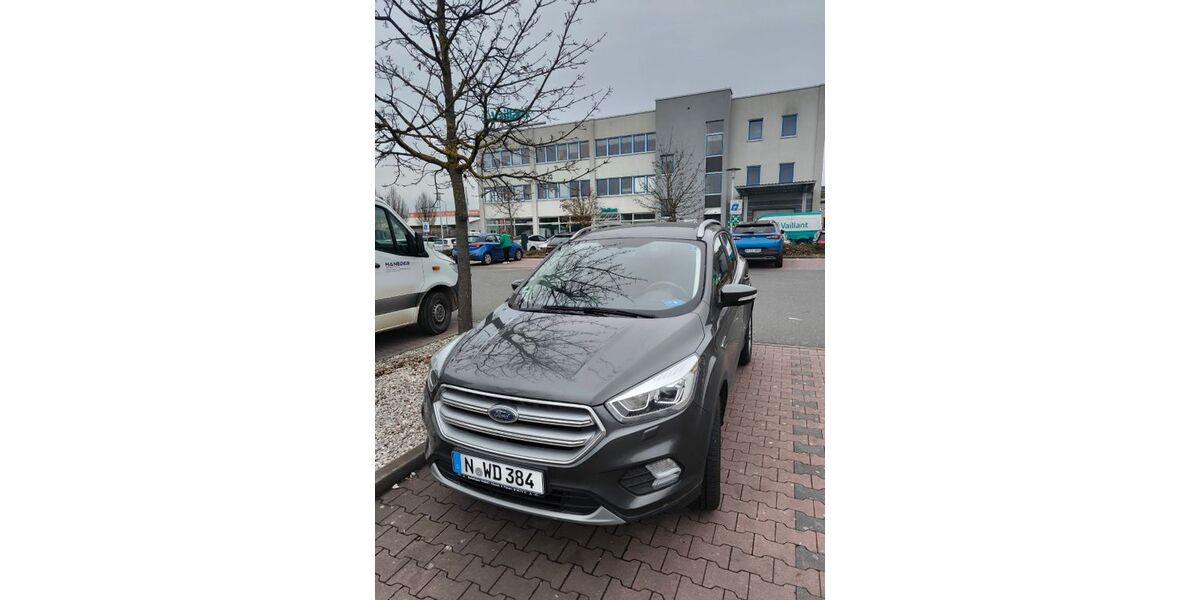 Ford Kuga 35.025 km 17.000 &euro; Nürnberg 90439