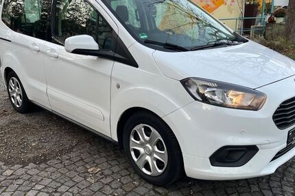Ford Tourneo Courier 189.000 km 6.500 &euro; Nürnberg 90482