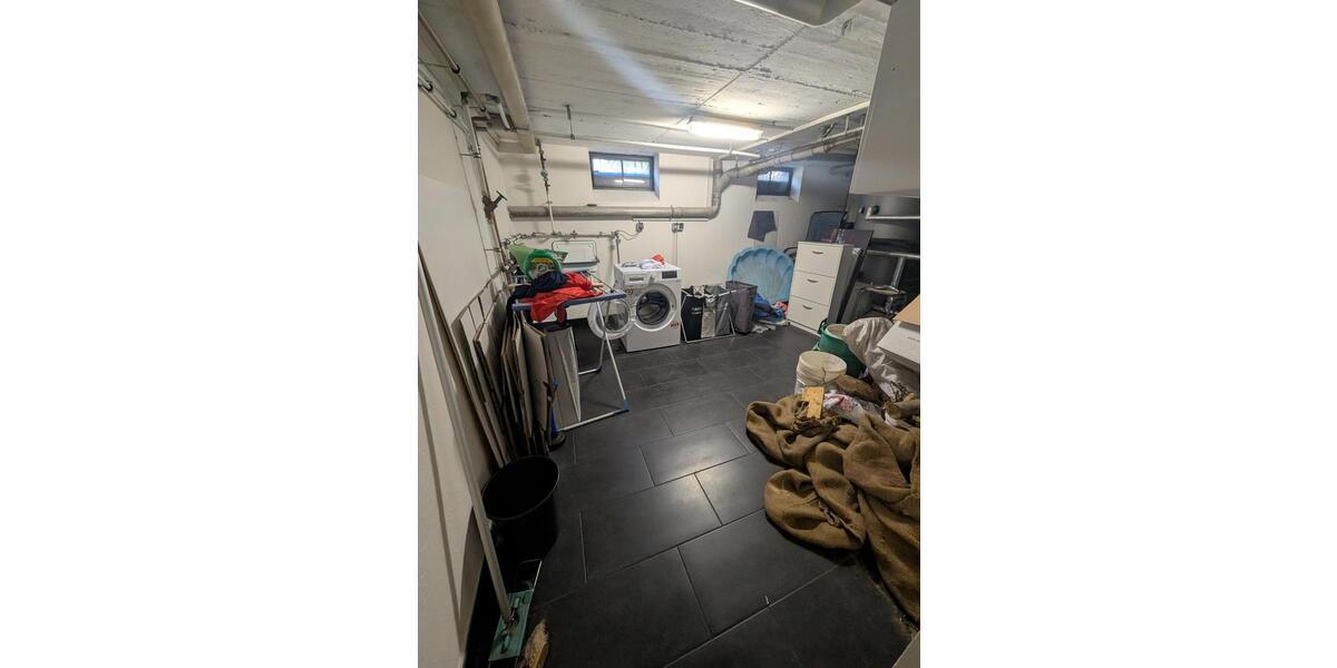 Bungalow Nürnberg Katzwang - 3.5 Zimmer, 130 m&sup2;, 2.000&euro; | Angebot:26126438