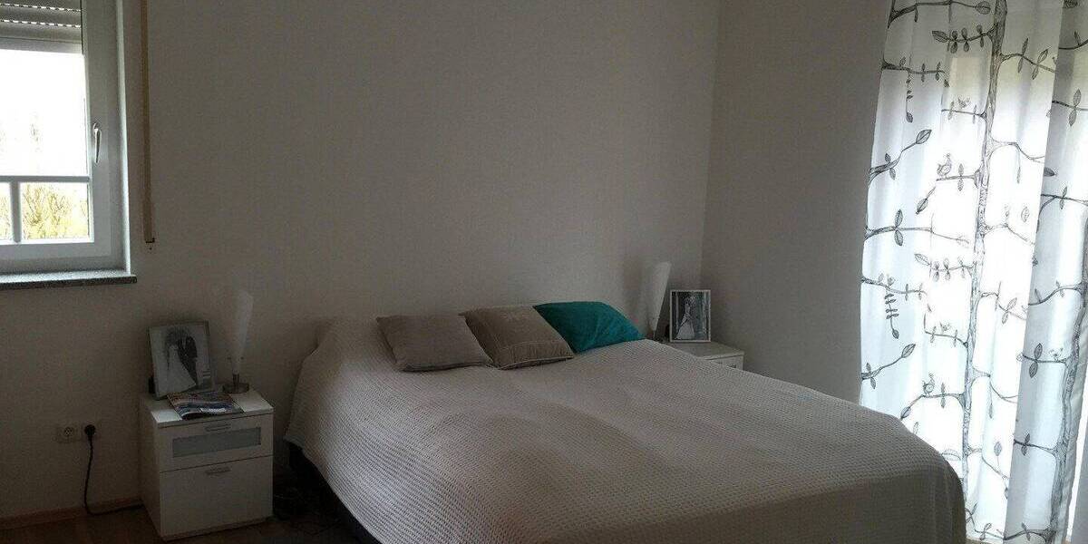 Etagenwohnung Nürnberg Worzeldorf - 4 Zimmer, 108 m&sup2;, 1.350&euro; | Angebot:26898817