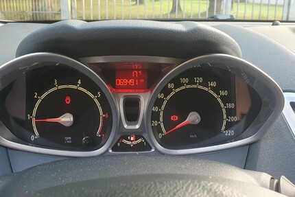 Ford Fiesta 70.229 km 3.800 € Nürnberg 90403