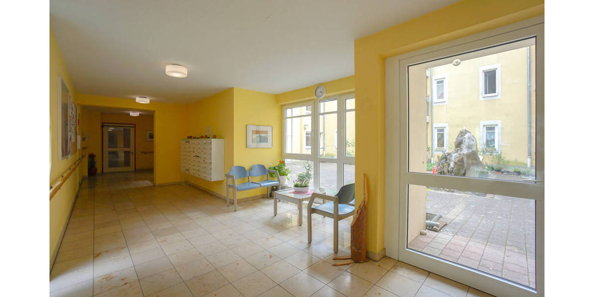 Etagenwohnung Nürnberg Röthenbach b Schweinau - 2 Zimmer, 47 m&sup2;, 210.000&euro; | Angebot:26694658