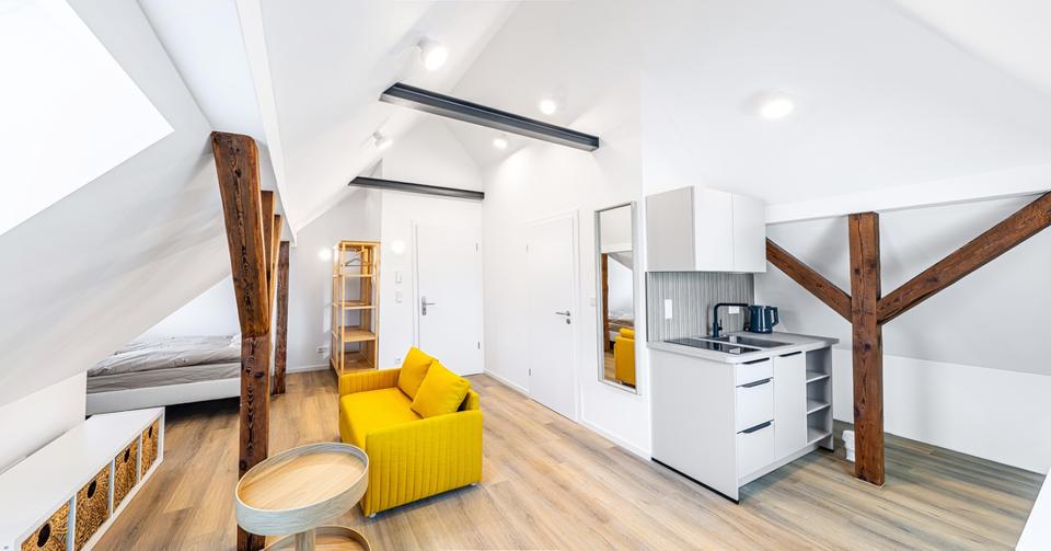 Dachgeschoßwohnung Nürnberg Erlenstegen - 1 Zimmer, 33 m&sup2;, 740&euro; | Angebot:25750344