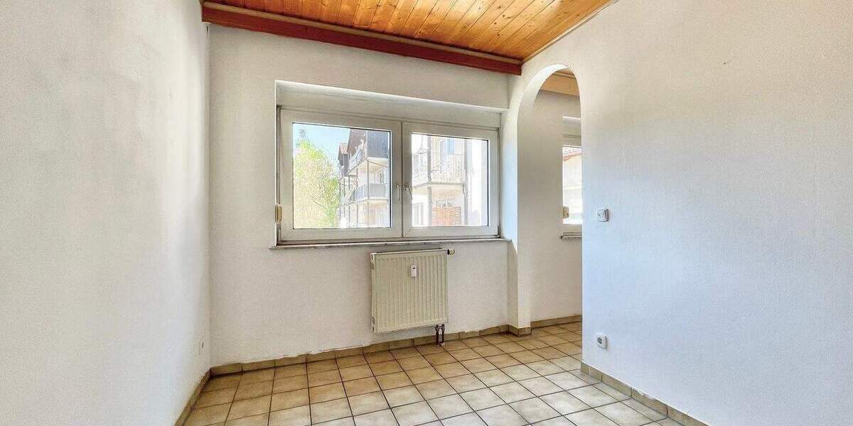 Etagenwohnung Fürth Südstadt - 4 Zimmer, 51 m&sup2;, 178.000&euro; | Angebot:24698052