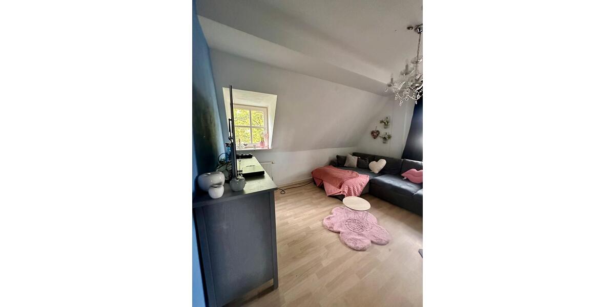 Dachgeschoßwohnung Nürnberg Gaismannshof - 6 Zimmer, 105 m&sup2;, 1.575&euro; | Angebot:26199524