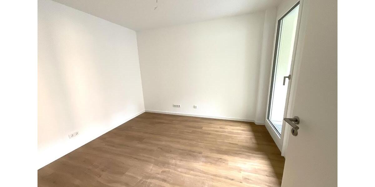 Attraktive 3-Zimmer-Wohnung mit Loggia und Einbauküche 3 zimmer