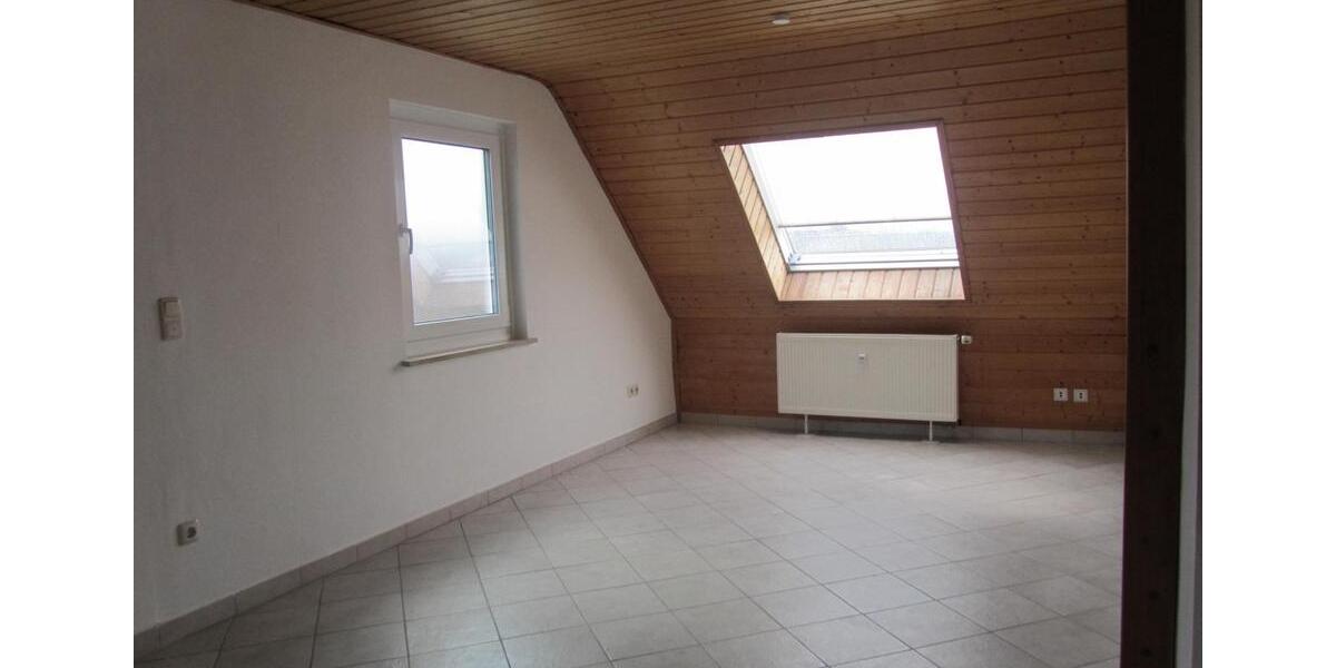 Dachgeschoßwohnung Hausen - 2 Zimmer, 55 m&sup2;, 710&euro; | Angebot:27552591