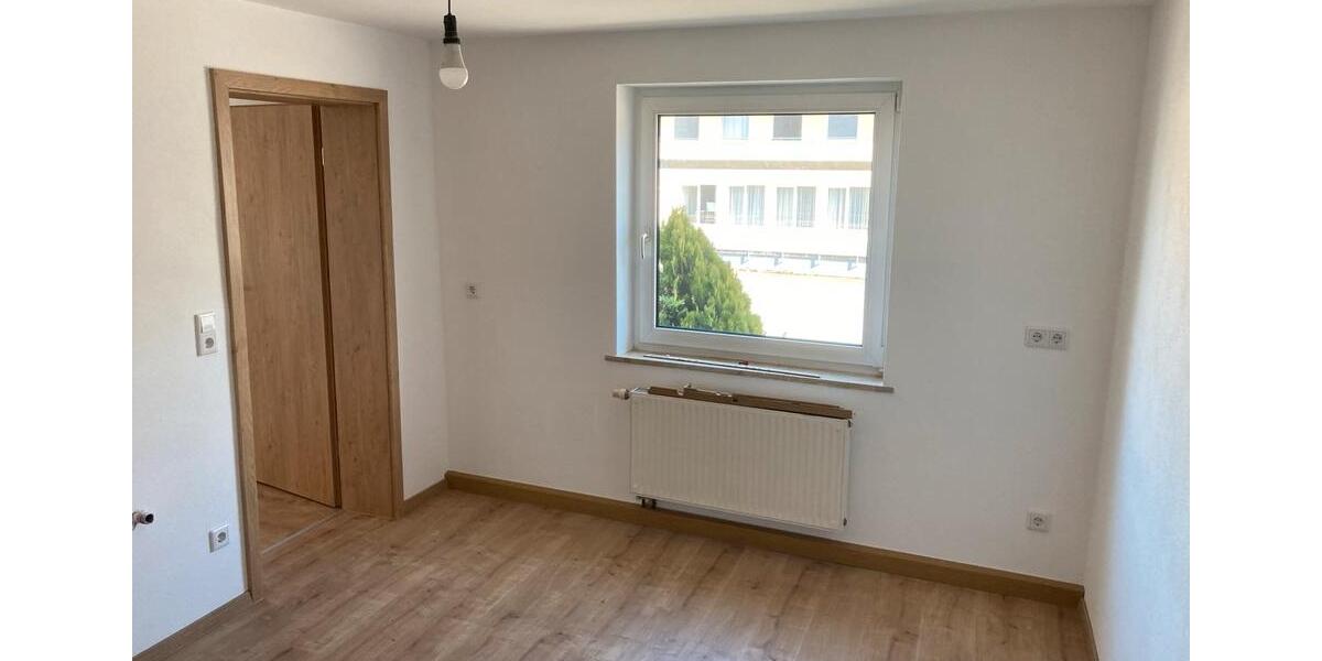 Etagenwohnung Roth - 2 Zimmer, 60 m&sup2;, 720&euro; | Angebot:25291032