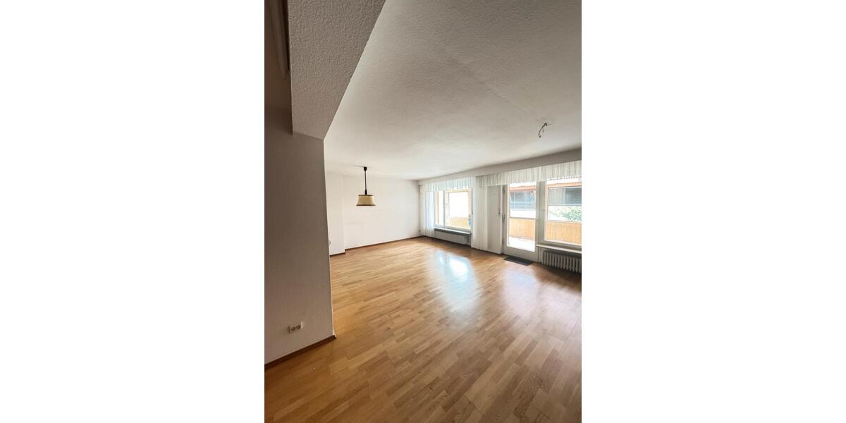 Reihenhaus Schwaig Bei Nürnberg - 5.5 Zimmer, 150 m&sup2;, 480.000&euro; | Angebot:27155364