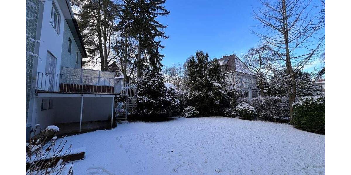 Grün + stadtnah! Nähe Rechenbergpark! Gepflegte DHH, idyllischer Garten, Ausbaupotential + Garage! 6 zimmer