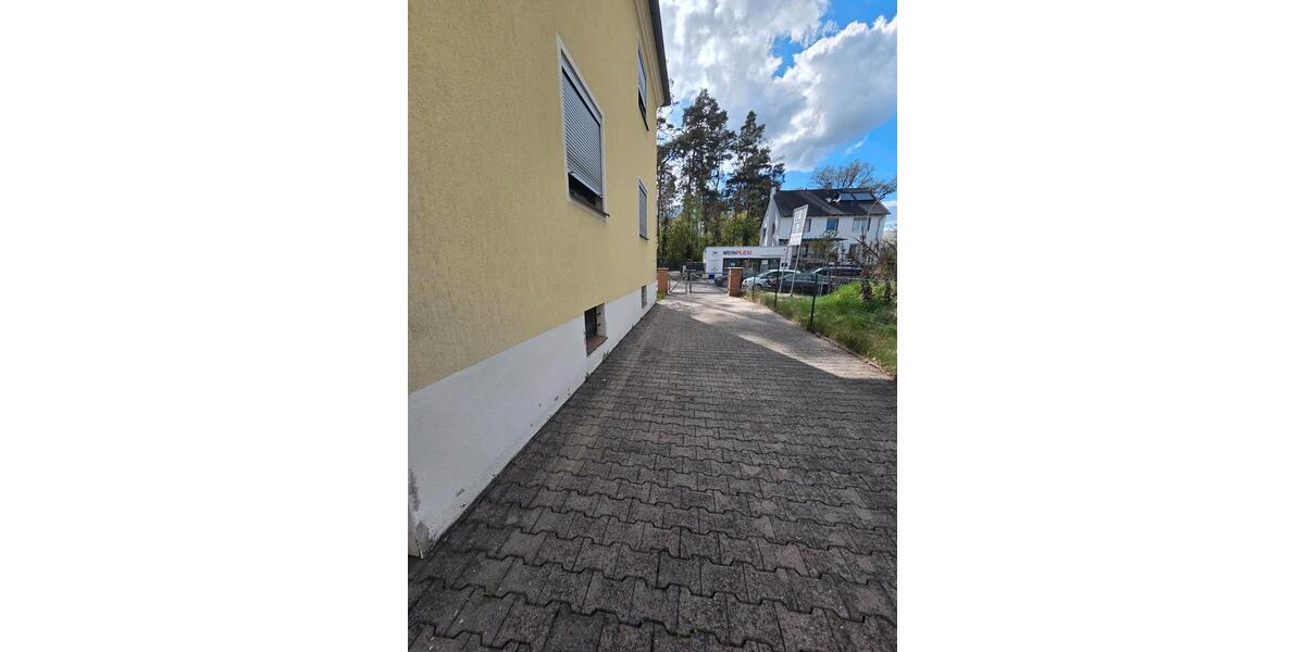 Villa Nürnberg Holzheim - 20 Zimmer, 250 m&sup2;, 4.500&euro; | Angebot:26492253