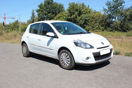 Renault Clio 230.000 km 1.499 &euro; Fürth 90768