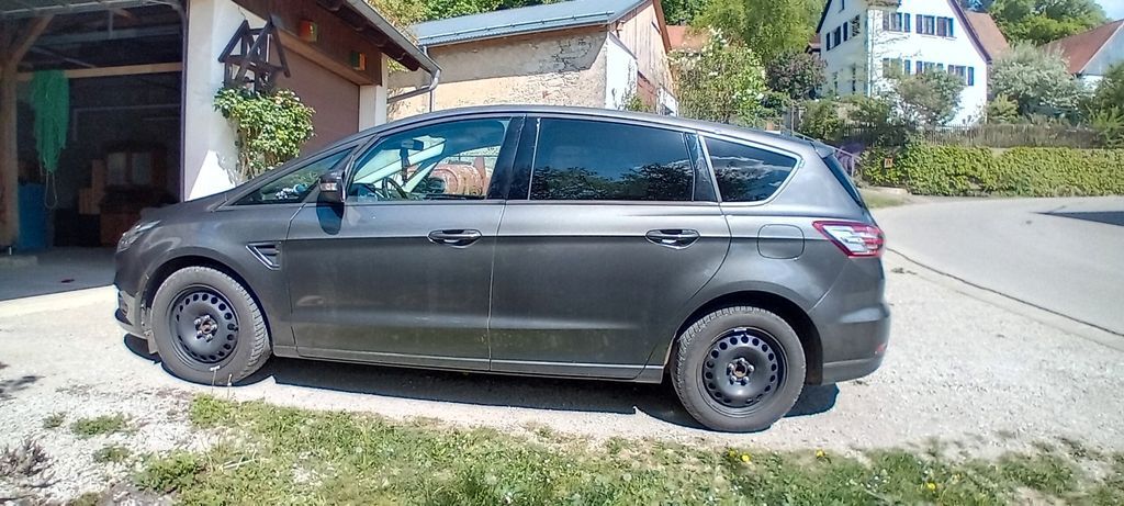 Ford S-Max 87.500 km 15.500 € Igensdorf 91338