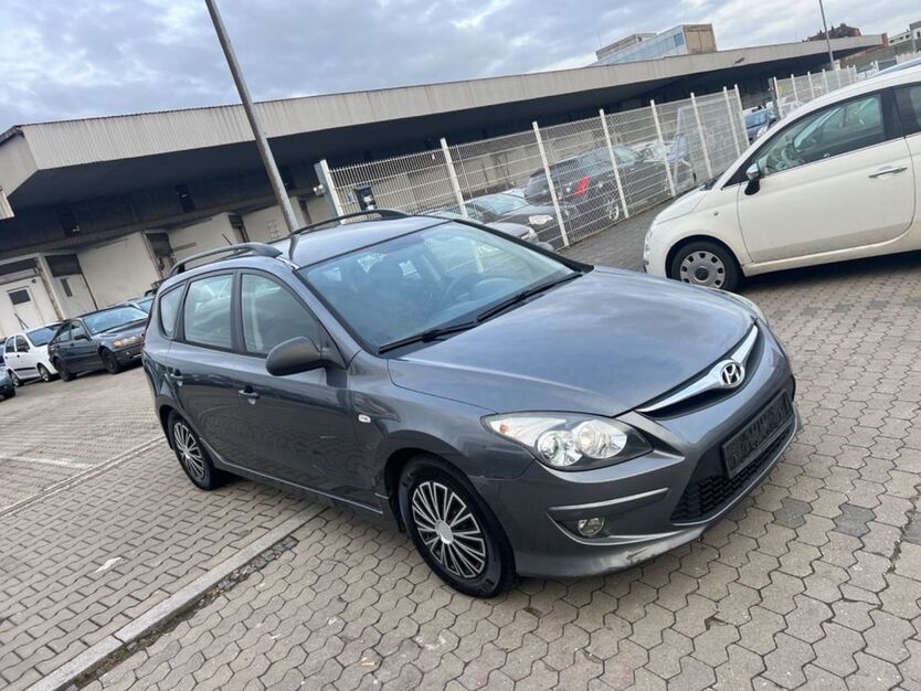 Hyundai i30 259.641 km 1.999 € Nürnberg 90439