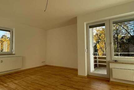 Wohnung zum Mieten in Erlangen 579,57 € 66.77 m² 3 zimmer
