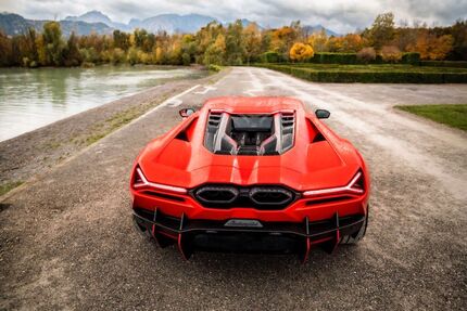 Lamborghini Revuelto 5.500 km 588.000 &euro; Nürnberg 90439