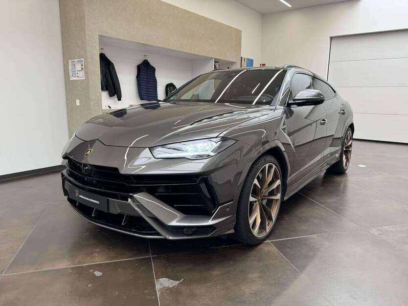 Lamborghini Urus 7.010 km 315.000 € Nürnberg 90441