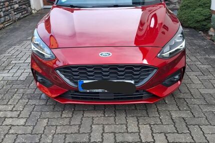 Ford Focus 76.000 km 14.500 &euro; Nürnberg 90453