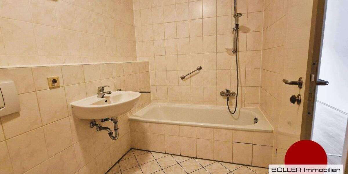 Etagenwohnung Erlangen Büchenbach - 3 Zimmer, 72 m&sup2;, 920&euro; | Angebot:25704203