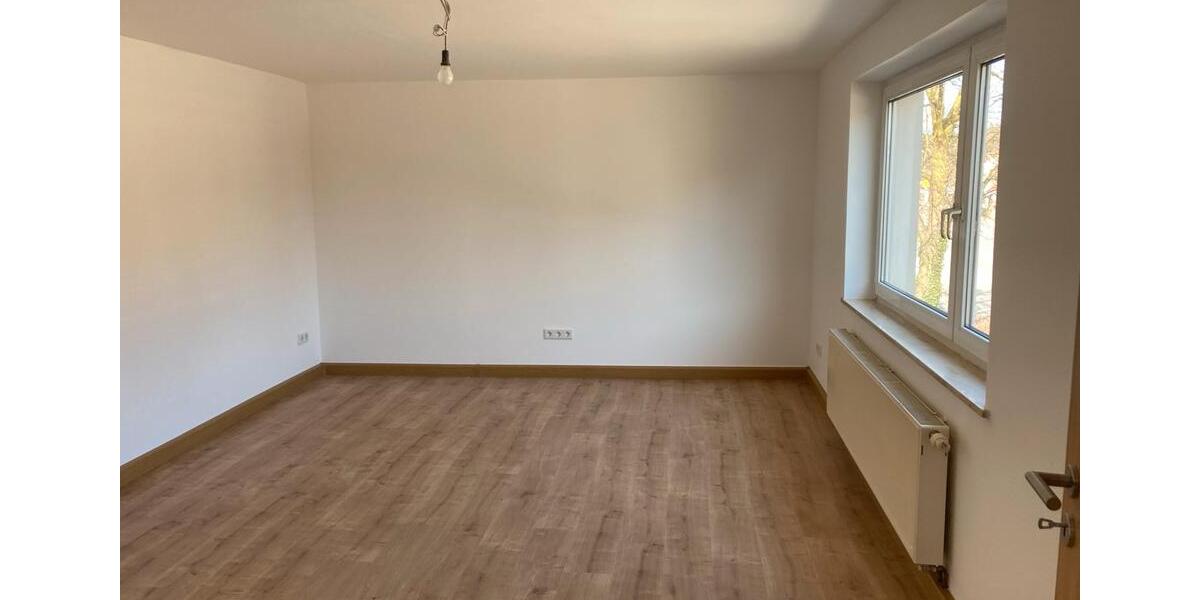 Etagenwohnung Roth - 2 Zimmer, 60 m&sup2;, 720&euro; | Angebot:25291032