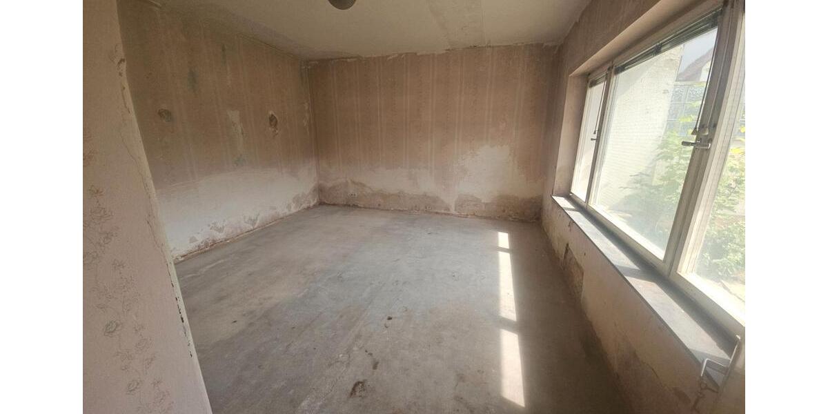 Einfamilienhaus Schwabach - 9 Zimmer, 176 m&sup2;, 1.290&euro; | Angebot:27613302