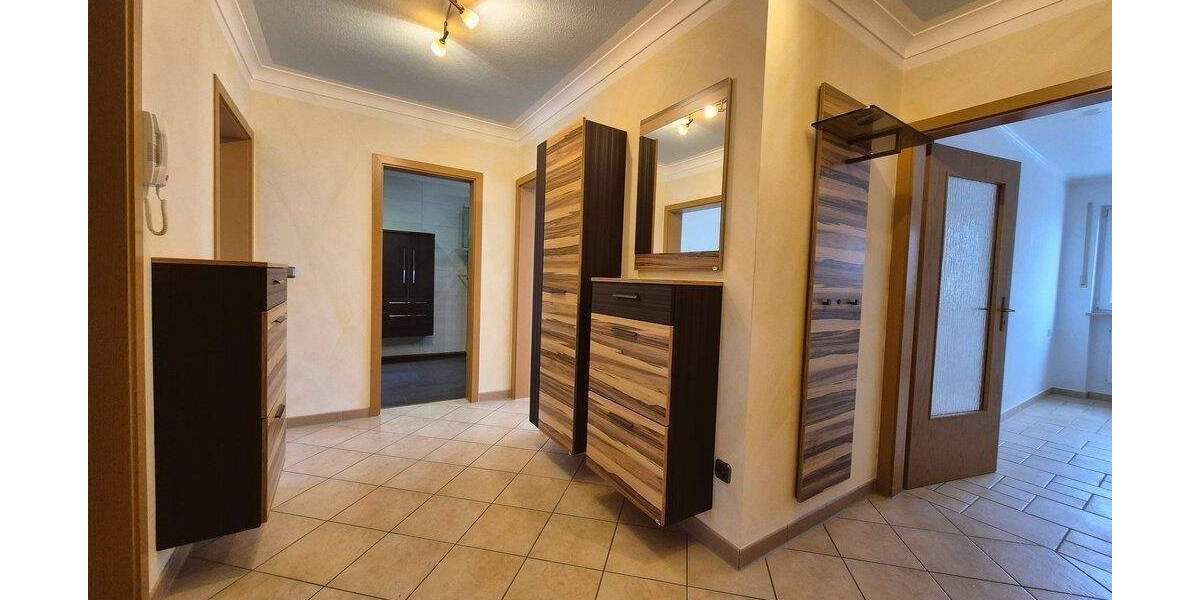 Etagenwohnung Wendelstein - 3 Zimmer, 76 m&sup2;, 860&euro; | Angebot:25563299