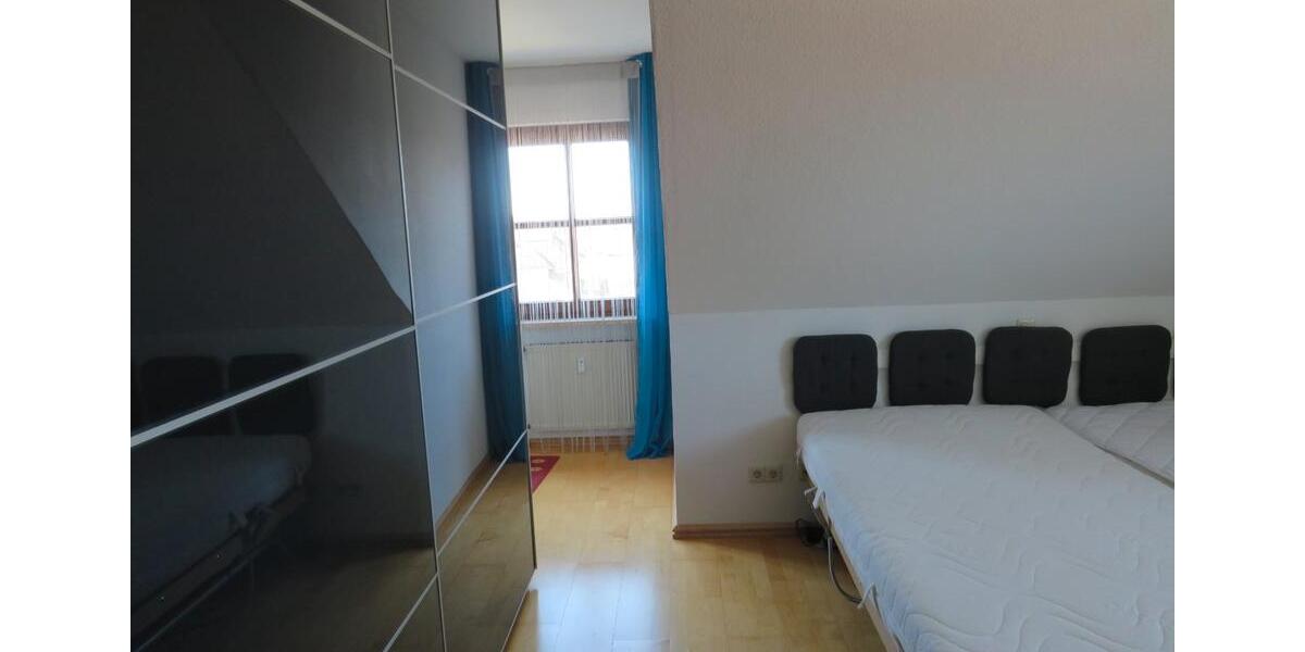 Dachgeschoßwohnung Roth - 3.5 Zimmer, 78 m&sup2;, 228.000&euro; | Angebot:26688739