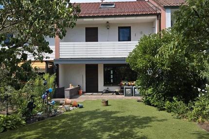 Haus Nürnberg Holzheim - 5 Zimmer, 121 m&sup2;, 450.000&euro; | Angebot:27195569