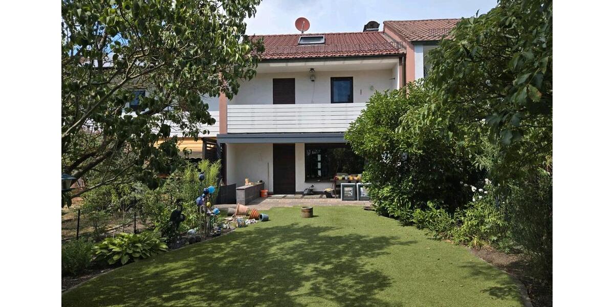 Reihenhaus Nürnberg Holzheim - 5 Zimmer, 121 m&sup2;, 450.000&euro; | Angebot:27195569