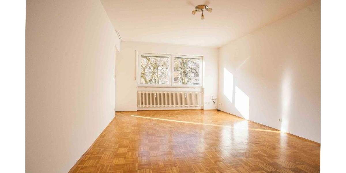 +++ 2-Zimmer-Hochparterre-Wohnung mit SW-Balkon & Außenstellplatz +++ 2 zimmer