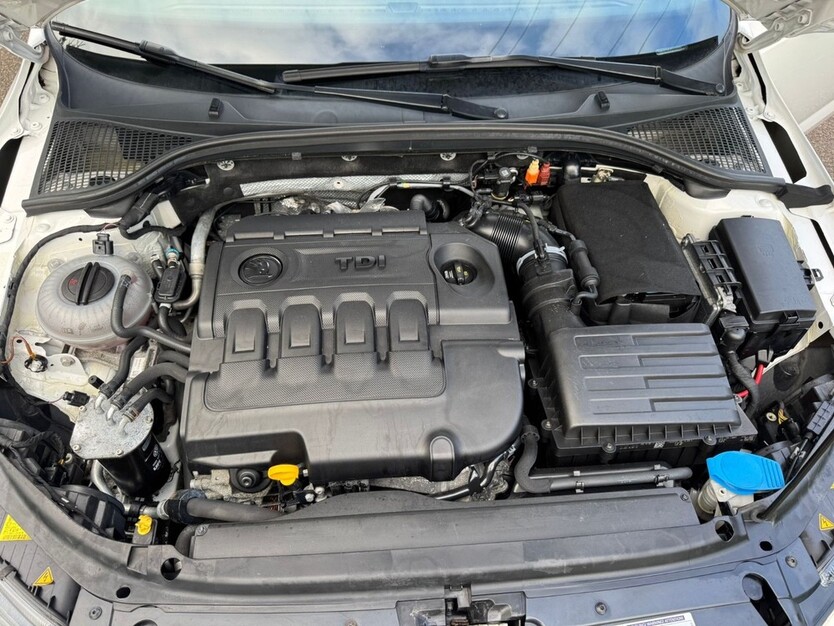 Skoda Octavia RS 245 224.000 km 10.399 € Schwanstetten 90596
