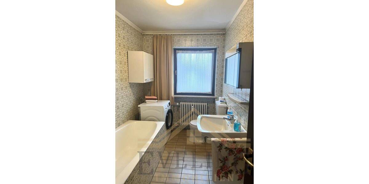 Etagenwohnung Erlangen Innenstadt - 5 Zimmer, 159 m&sup2;, 670.000&euro; | Angebot:25681396