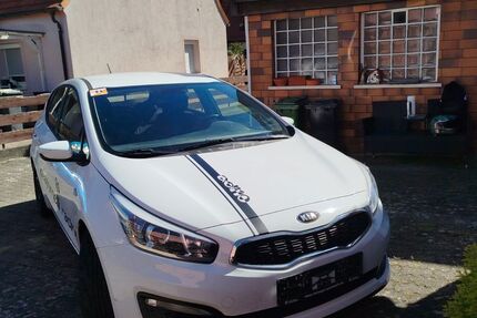 Kia ceed / Ceed 75.000 km 11.500 &euro; Fürth 90765