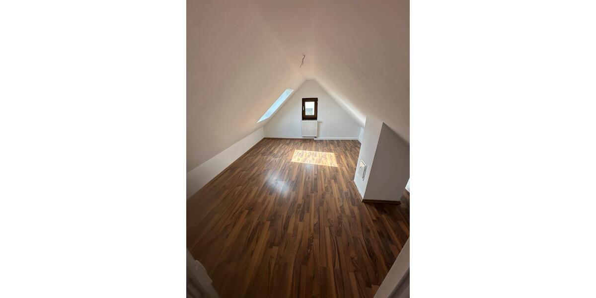 Maisonettenwohnung Heßdorf - 5 Zimmer, 125 m&sup2;, 1.600&euro; | Angebot:26680218