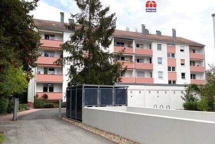 90571 Schwaig-Behringersdorf, Ortsmitte, zentrale Lage 95m² EG, 2 Balkone, inkl. Garage 3 zimmer