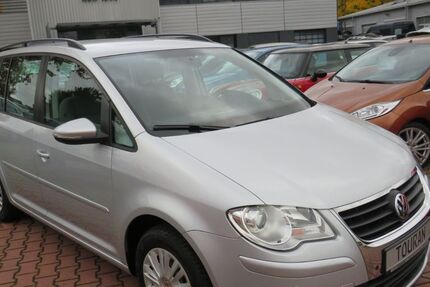 VW Touran 141.985 km 6.990 € Nürnberg 90431