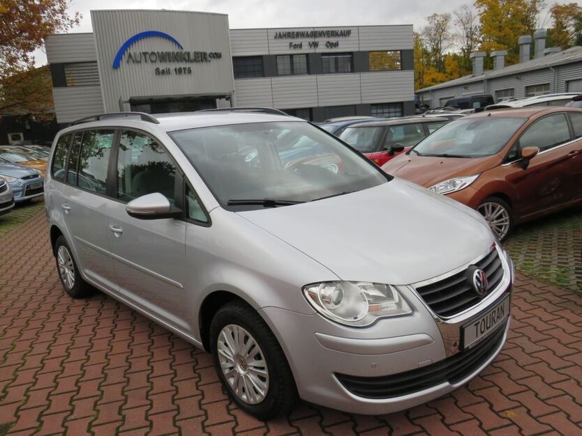 VW Touran 141.985 km 6.990 € Nürnberg 90431