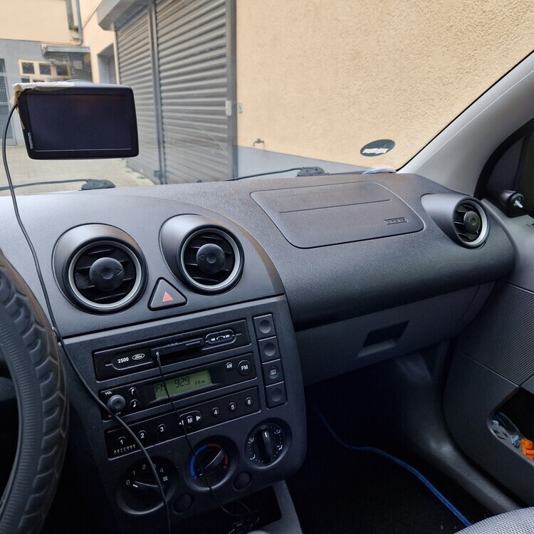 Ford Fiesta V 195.000 km 1.250 € Nürnberg 90403