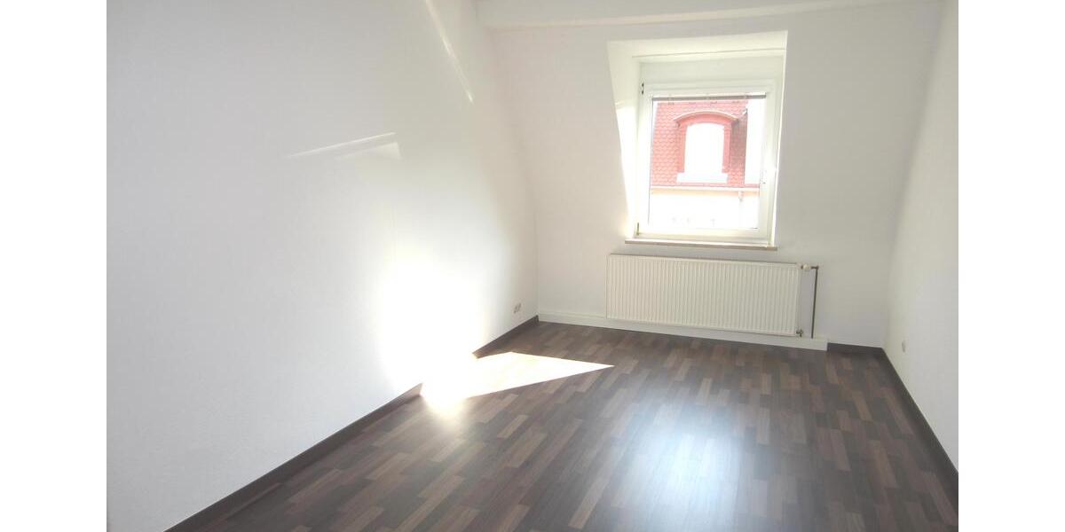 Dachgeschoßwohnung Nürnberg Eberhardshof - 3 Zimmer, 60 m&sup2;, 695&euro; | Angebot:25802686